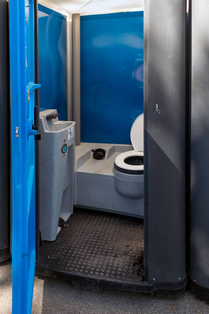 Best Porta potty rental near me  in Ellisville, MS